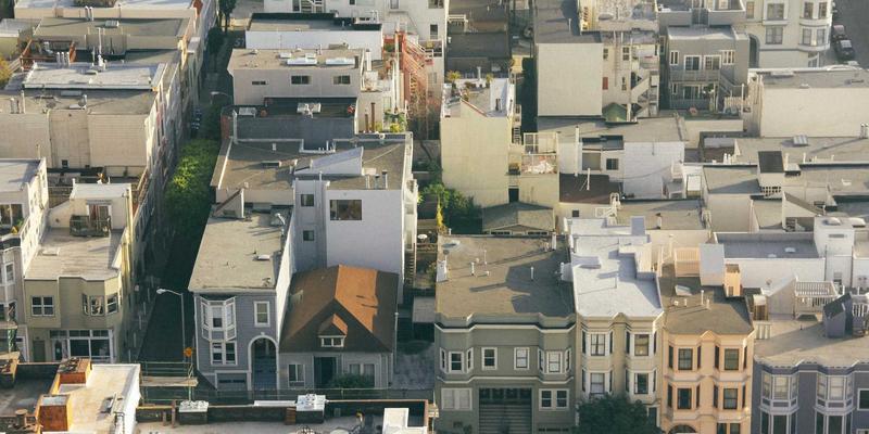 从像素图腾到电影级演出：《最终幻想》系列召唤兽的视觉与叙事革命