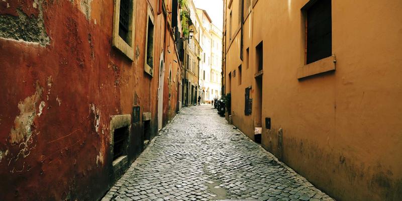 从单机史诗到多元宇宙：《最终幻想》系列如何通过玩家社区重塑经典